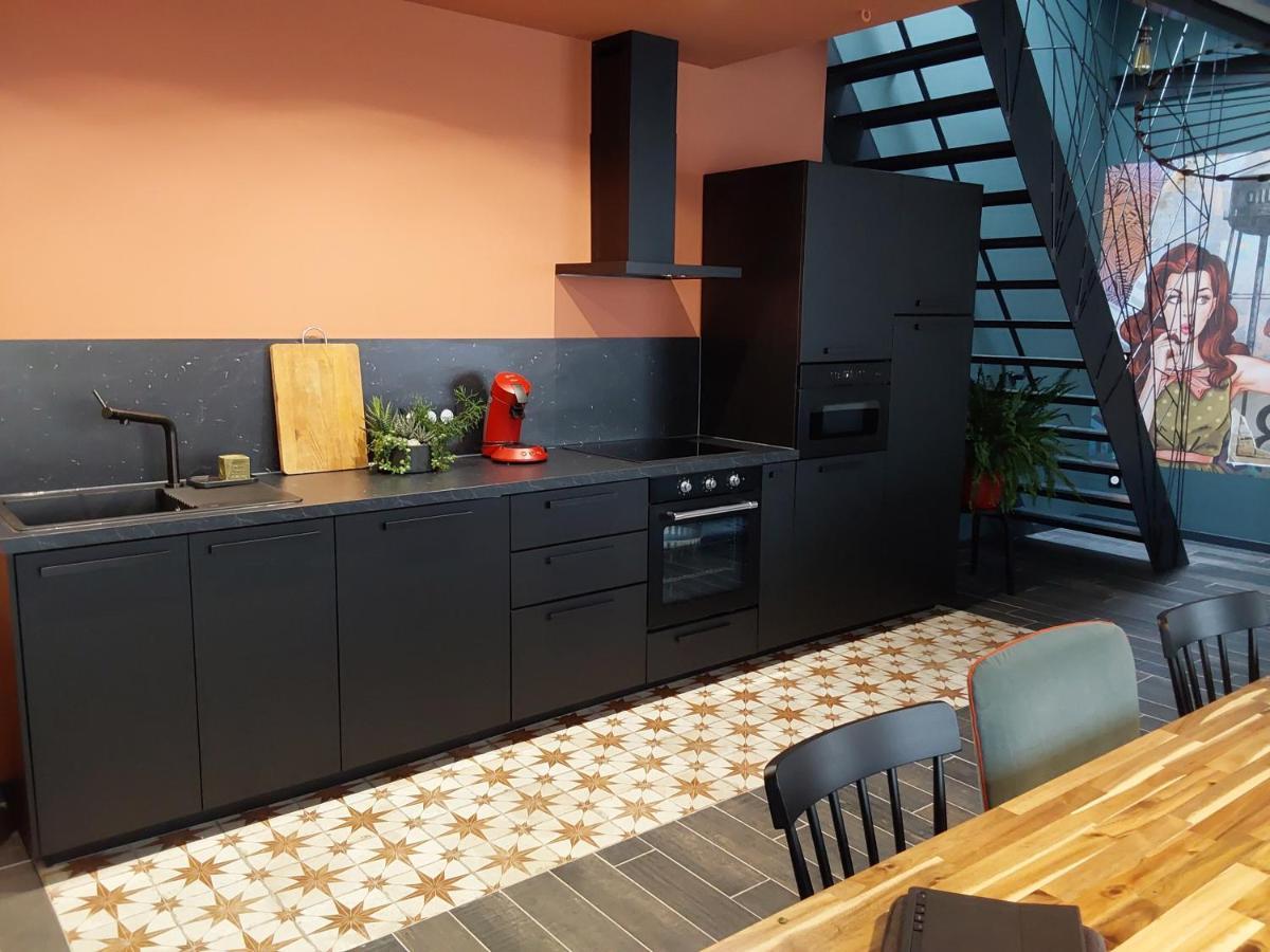 Au Paradis Du Loft Joyeux Apartment